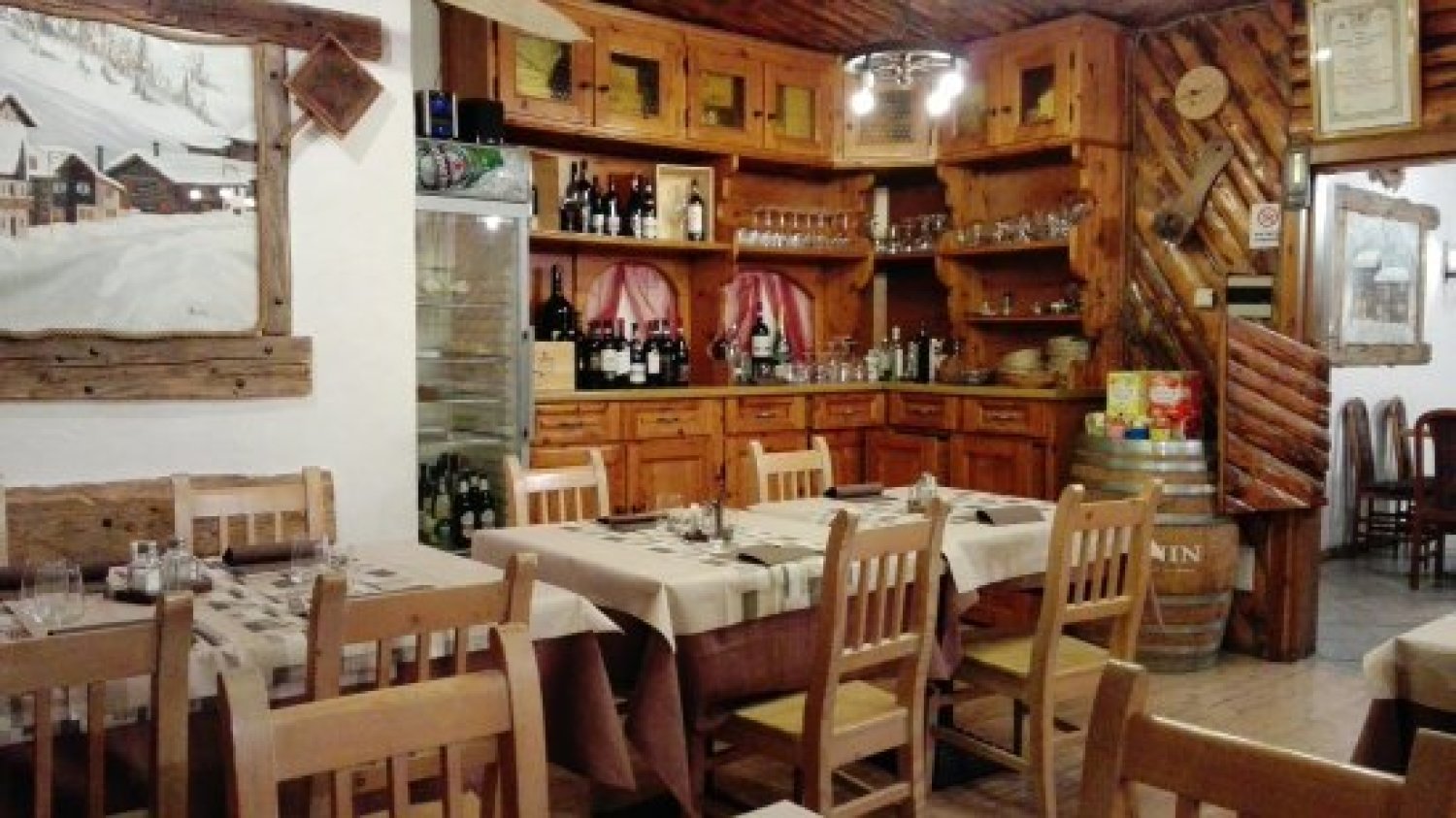 https://www.valtellinaok.com/Foto/Ristoranti/111/ristorante baita veglia livigno.jpg